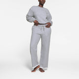 CLASSIC STRAIGHT LEG PANT